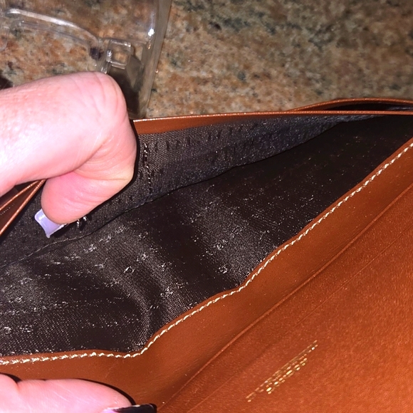 Burberry Long Snap Wallet - Picture 7 of 7